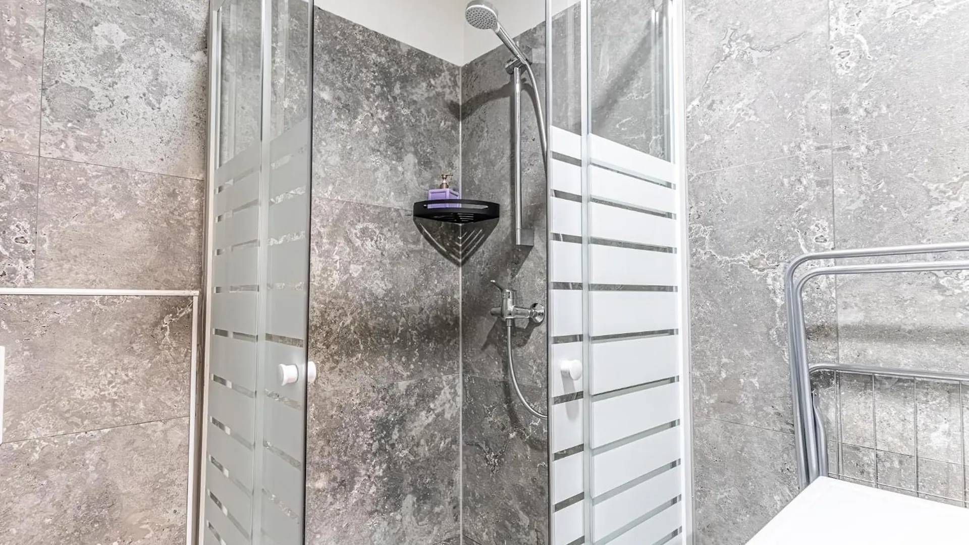 Trendy Studio Near Westbahnhof With Kitchenette & Smart Tv Βιέννη Αυστρία