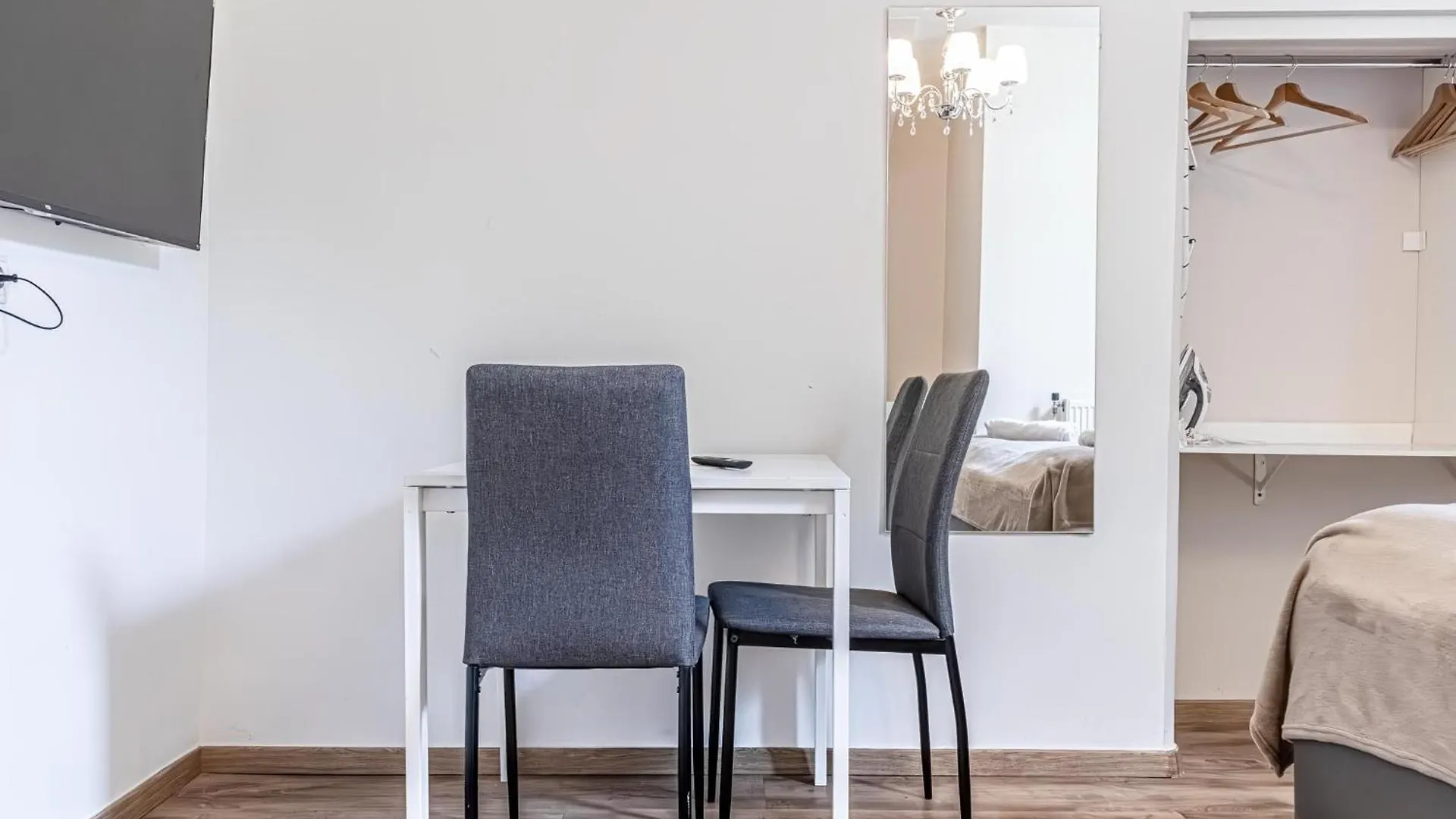 Trendy Studio Near Westbahnhof With Kitchenette & Smart Tv Vienna Apartment
