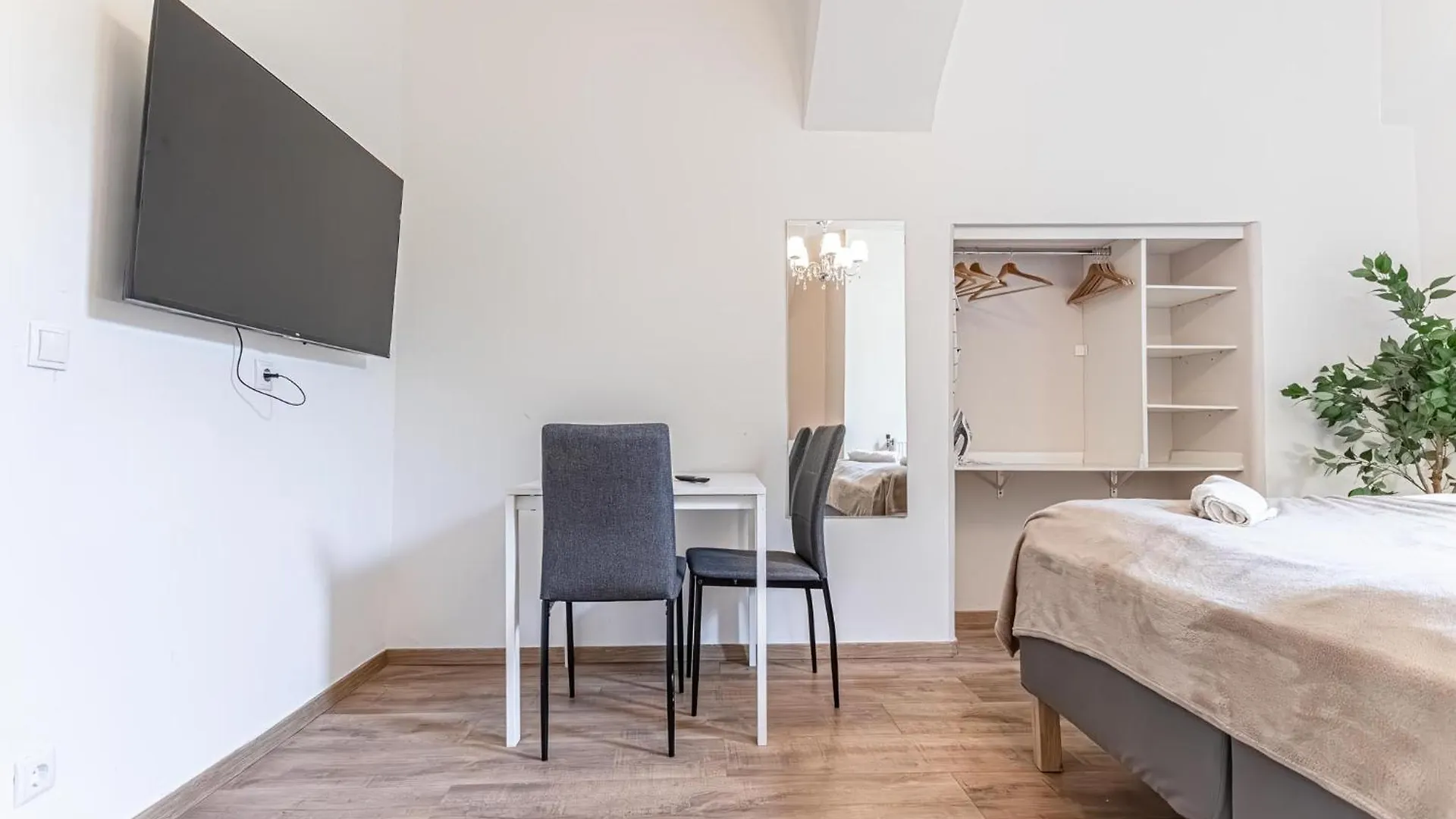 Apartment Trendy Studio Near Westbahnhof With Kitchenette & Smart Tv Vienna Austria