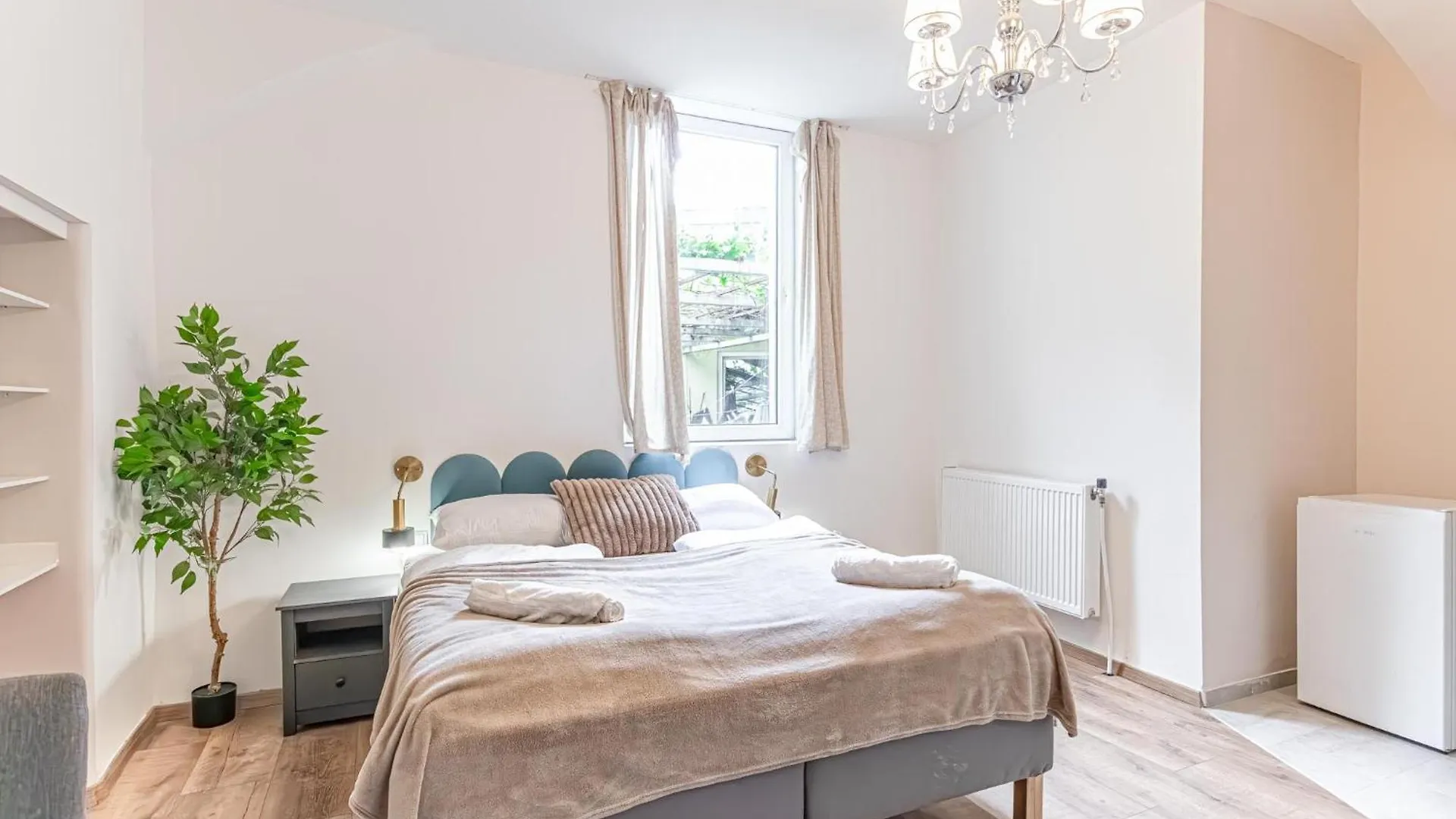 Trendy Studio Near Westbahnhof With Kitchenette & Smart Tv Wien 0*,